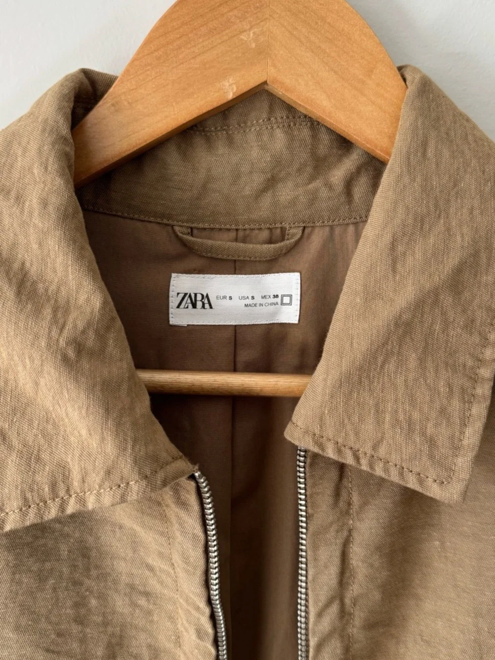 Zara Men's Lightweight Zip-Up Bomber Jacket, Khaki - Picture 9 of 13